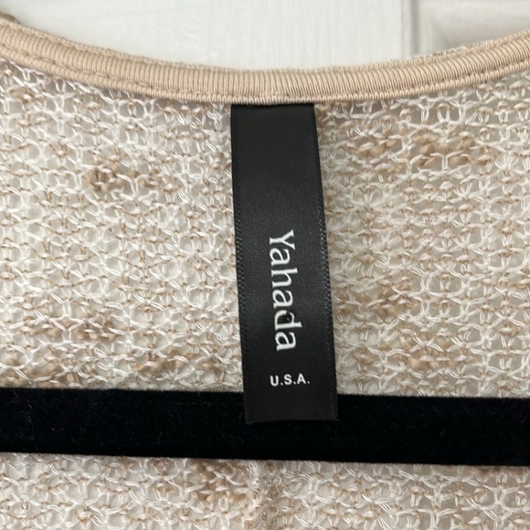 Yahada Asymmetrical Flowy Sweater - Picture 4 of 8